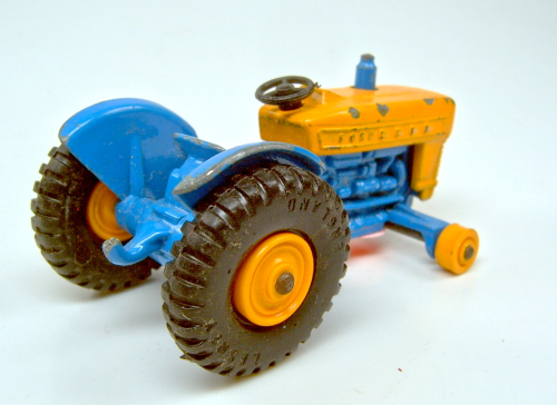 Set of 4 Tires to fit Matchbox 39c Ford Tractor SEE ALL MATCHBOX PARTS IN STORE 